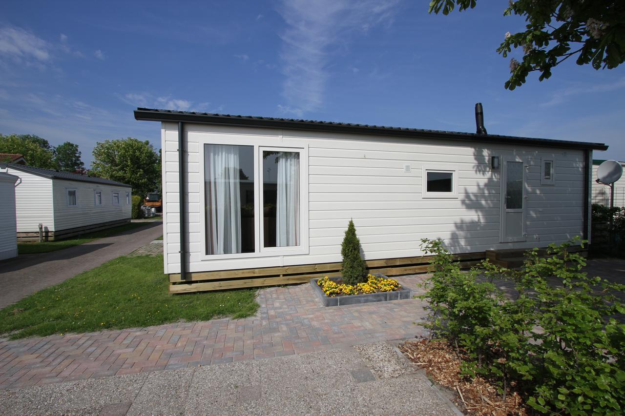 Ijsselmeer-Chalet Nr. 66 Molkwerum Dış mekan fotoğraf