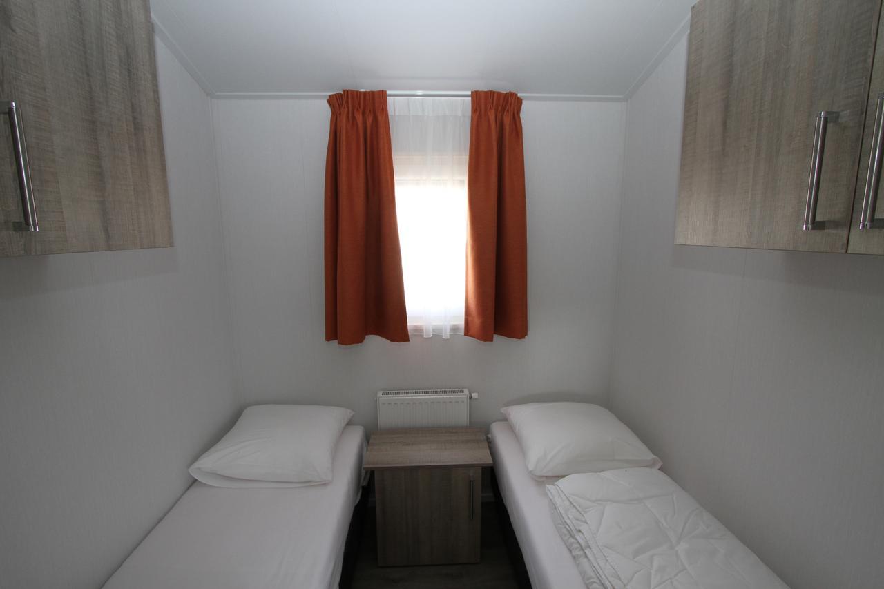 Ijsselmeer-Chalet Nr. 66 Molkwerum Dış mekan fotoğraf
